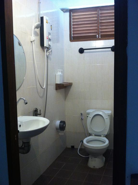 The Street Hostel Bangkok Room photo