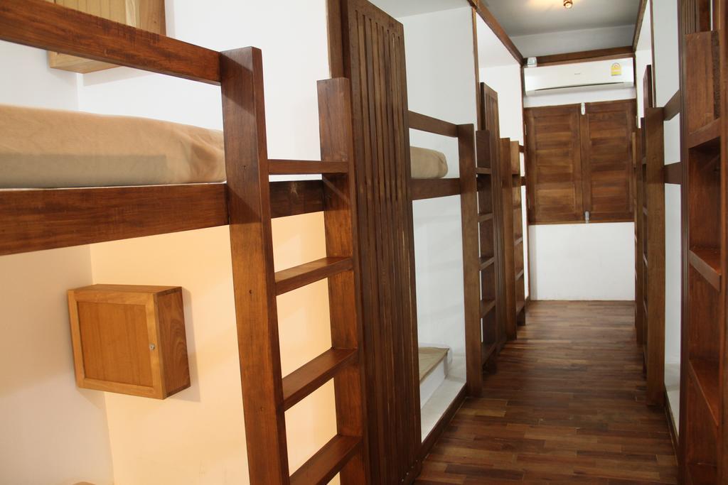 The Street Hostel Bangkok Room photo
