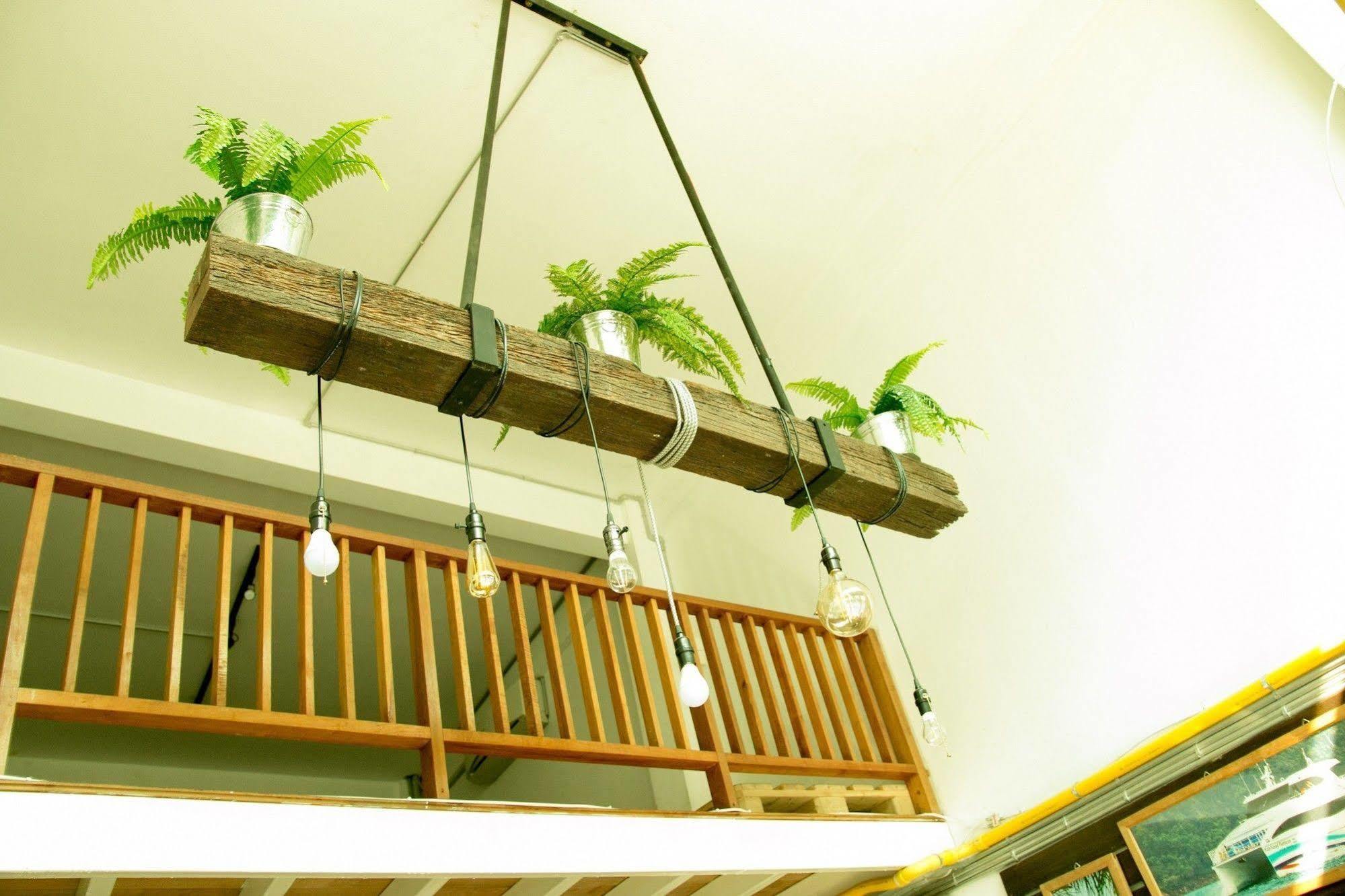 The Street Hostel Bangkok Exterior photo